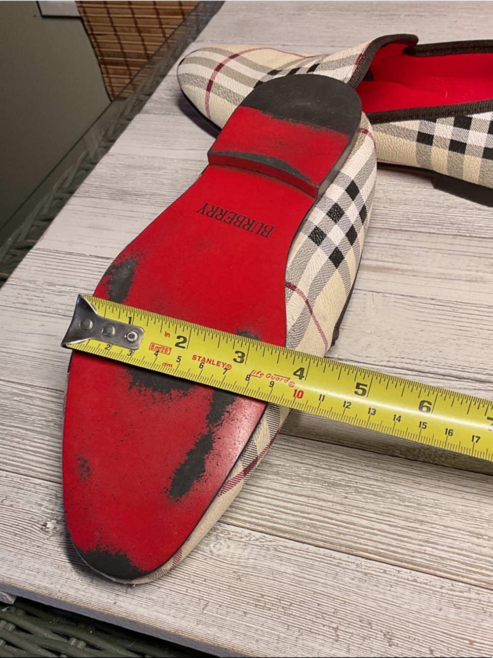 Burberry Cream Plaid Slip-On Loafers with Red Interior size 39, women US9-9.5 - Picture 10 of 11
